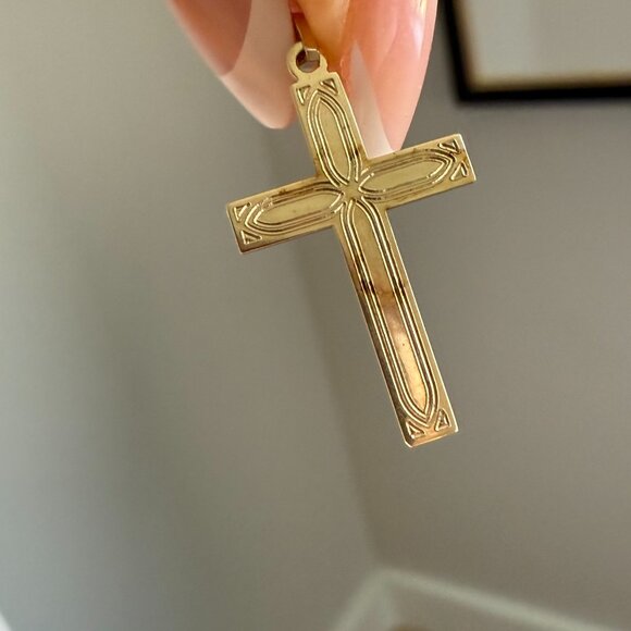 14K Solid Gold Cross Pendant - Picture 1 of 5